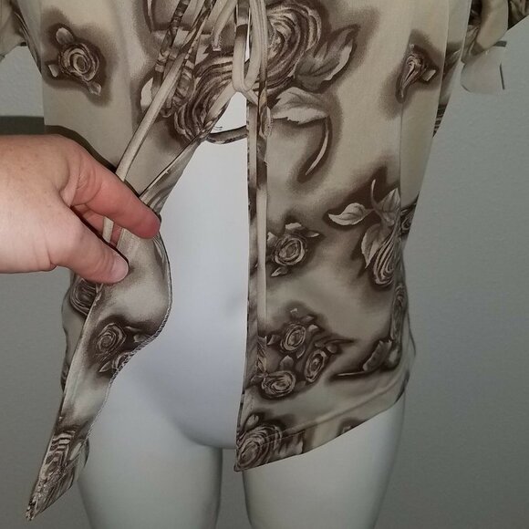 NWT California Edge Brown Floral Shirt Top Juniors Large Ties In Front Roses - Picture 3 of 8
